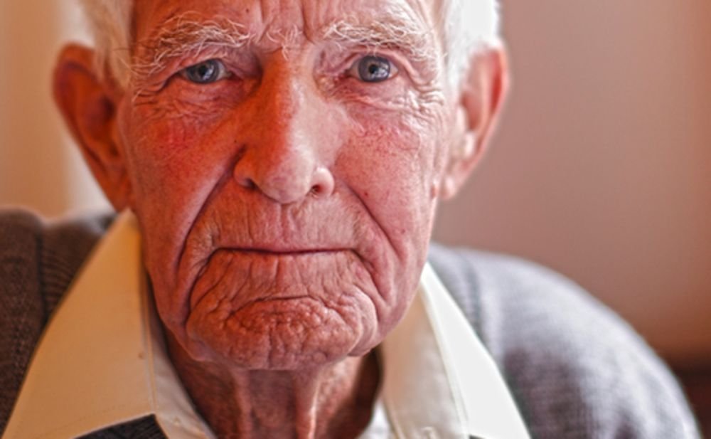 How Old Is Aki Hayakawa in Dragon Ball Super?